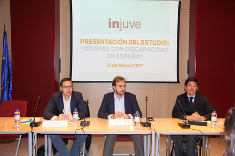 Delio Díaz, Javier Dorado y Borja Fanjul en la presentación del estudio "Jóvenes con discapacidad en España 2016"